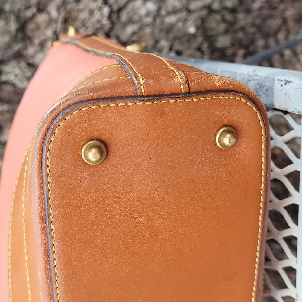 Vintage Dooney & Bourke AWL Sweet Peachy Hobo - Picture 9 of 16